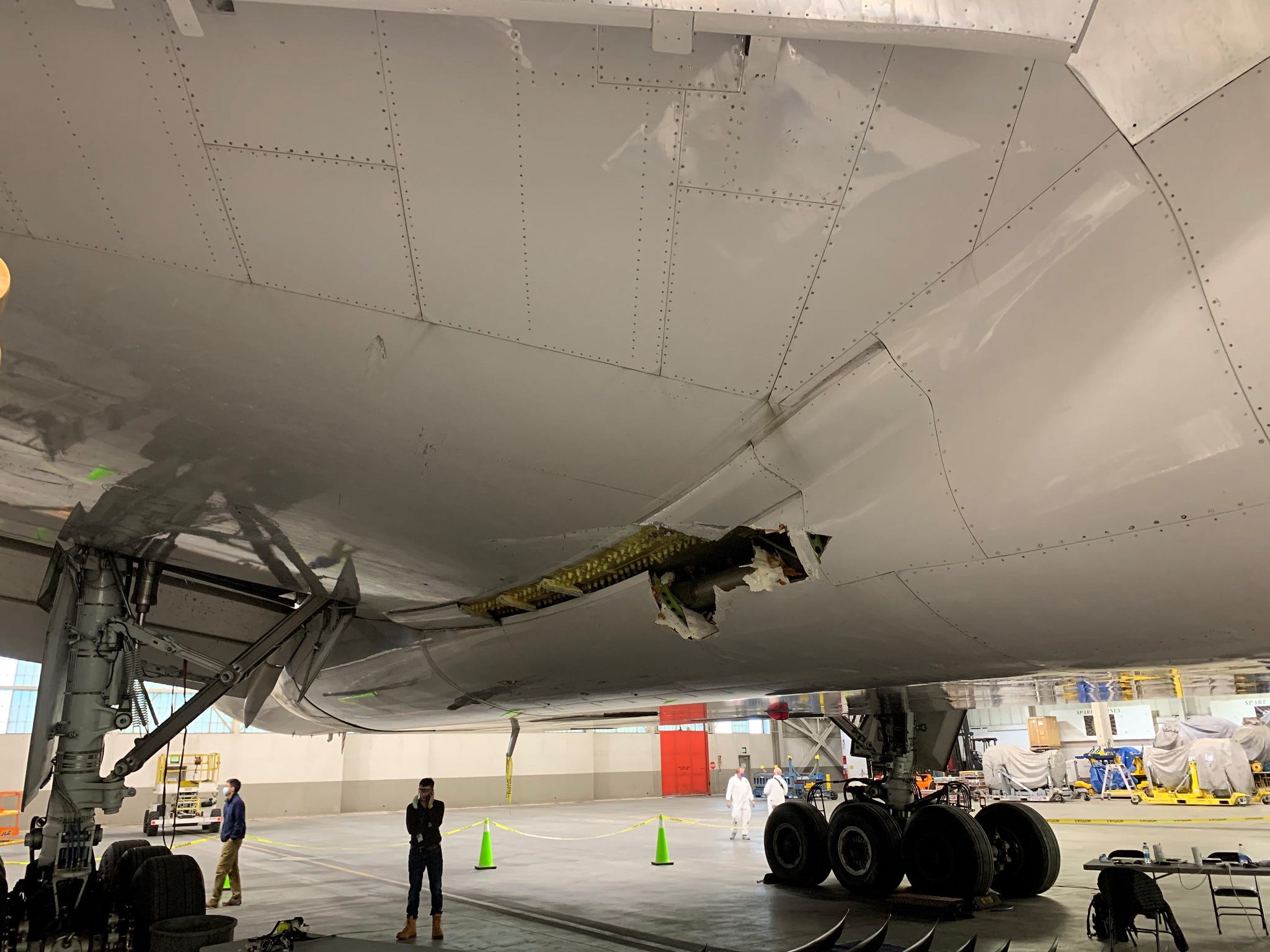 United Airlines Boeing 777