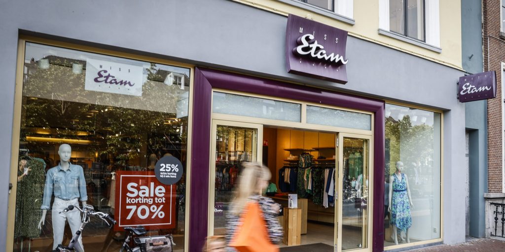 Een vestiging van Miss Etam in Leeuwarden in de zomer van 2020.