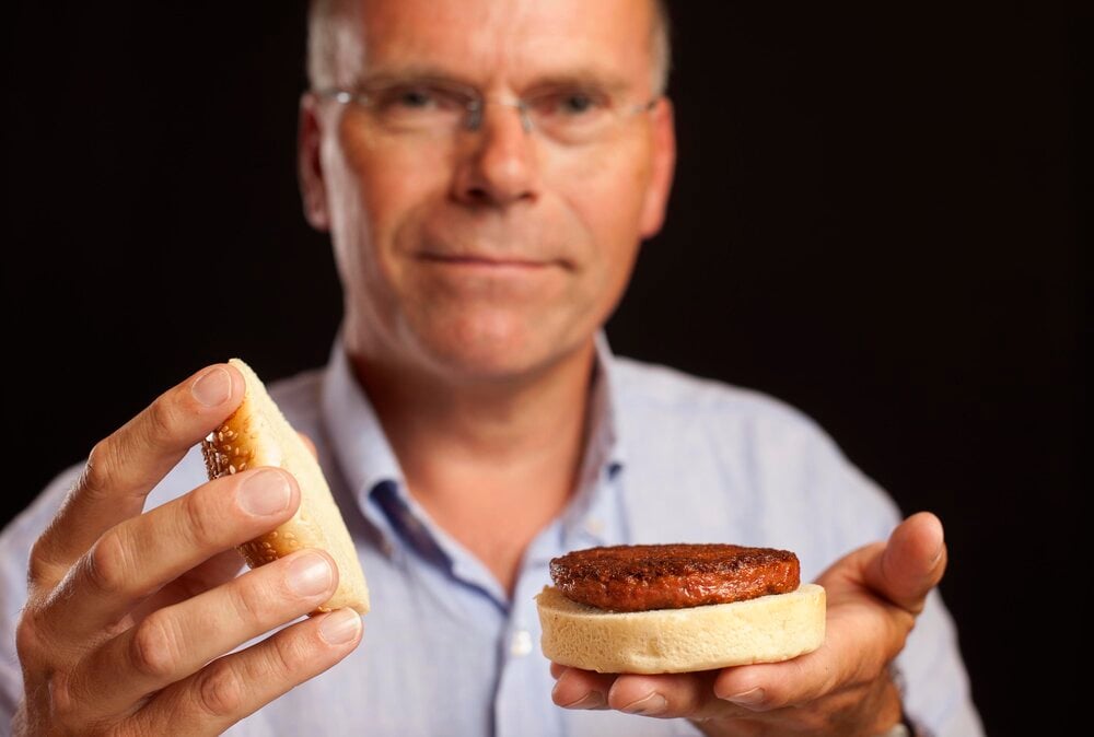 Mark Post presenteerde in 2013 de eerste kweekvleesburger. Foto: David Parry/PA