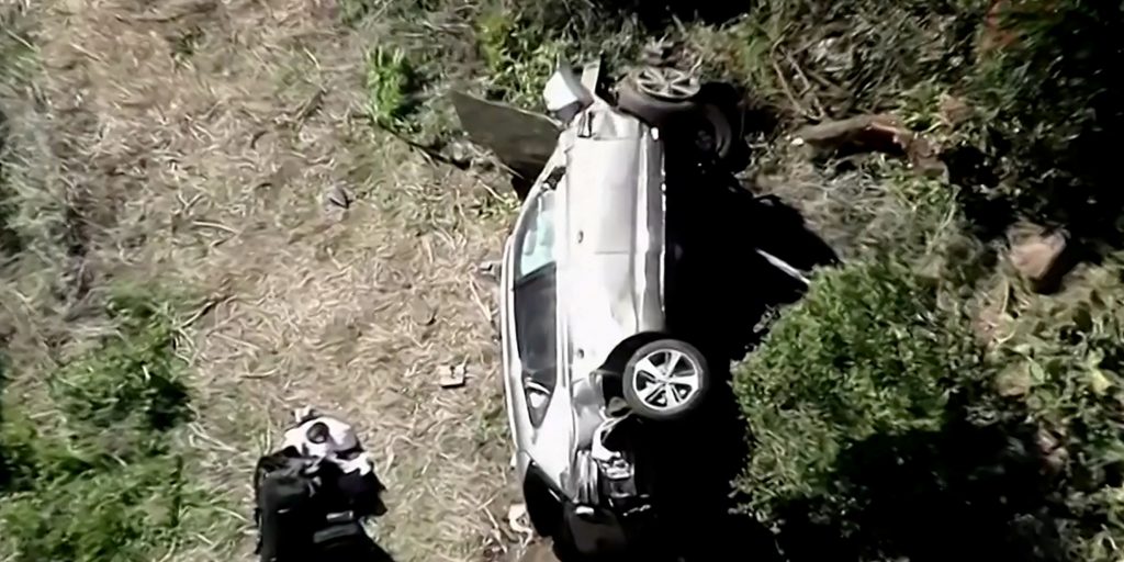 De gecrashte auto van Tiger Woods.