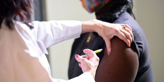 Het Janssen-vaccin biedt 66 procent bescherming tegen Covid-19.