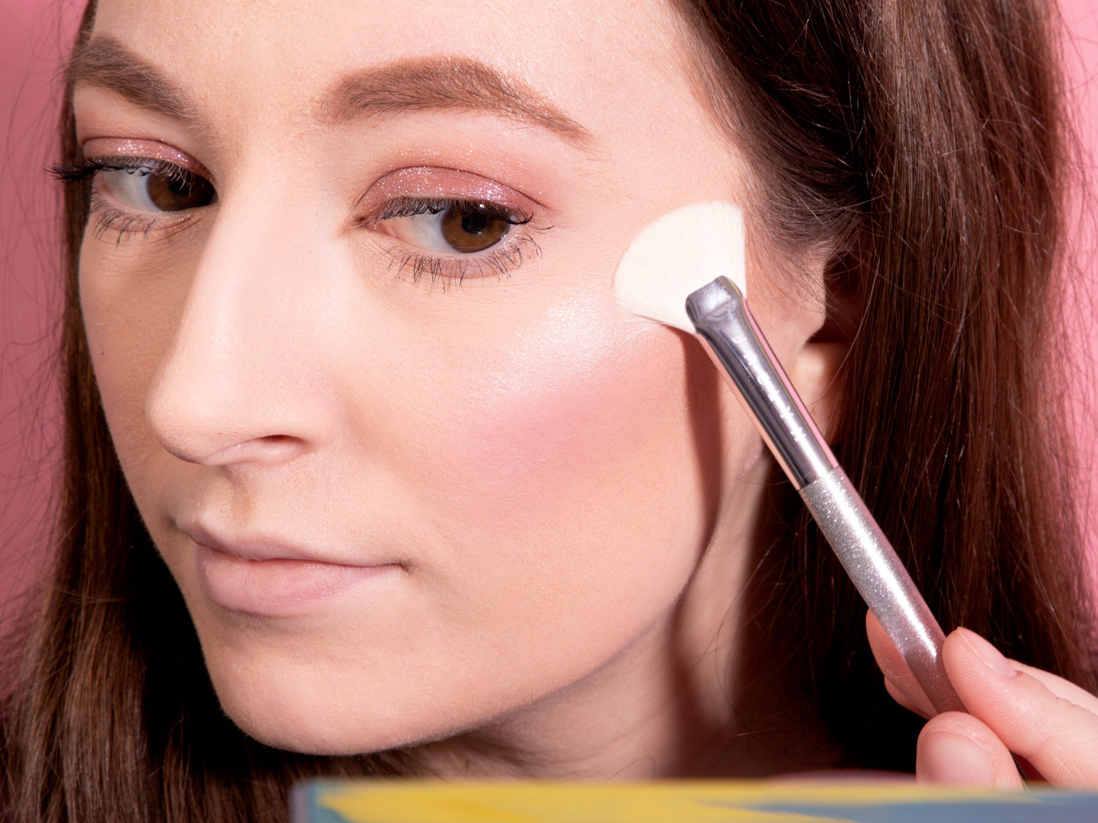 Jaclyn Hill Makeup Collection Highlighter Powder Swatch