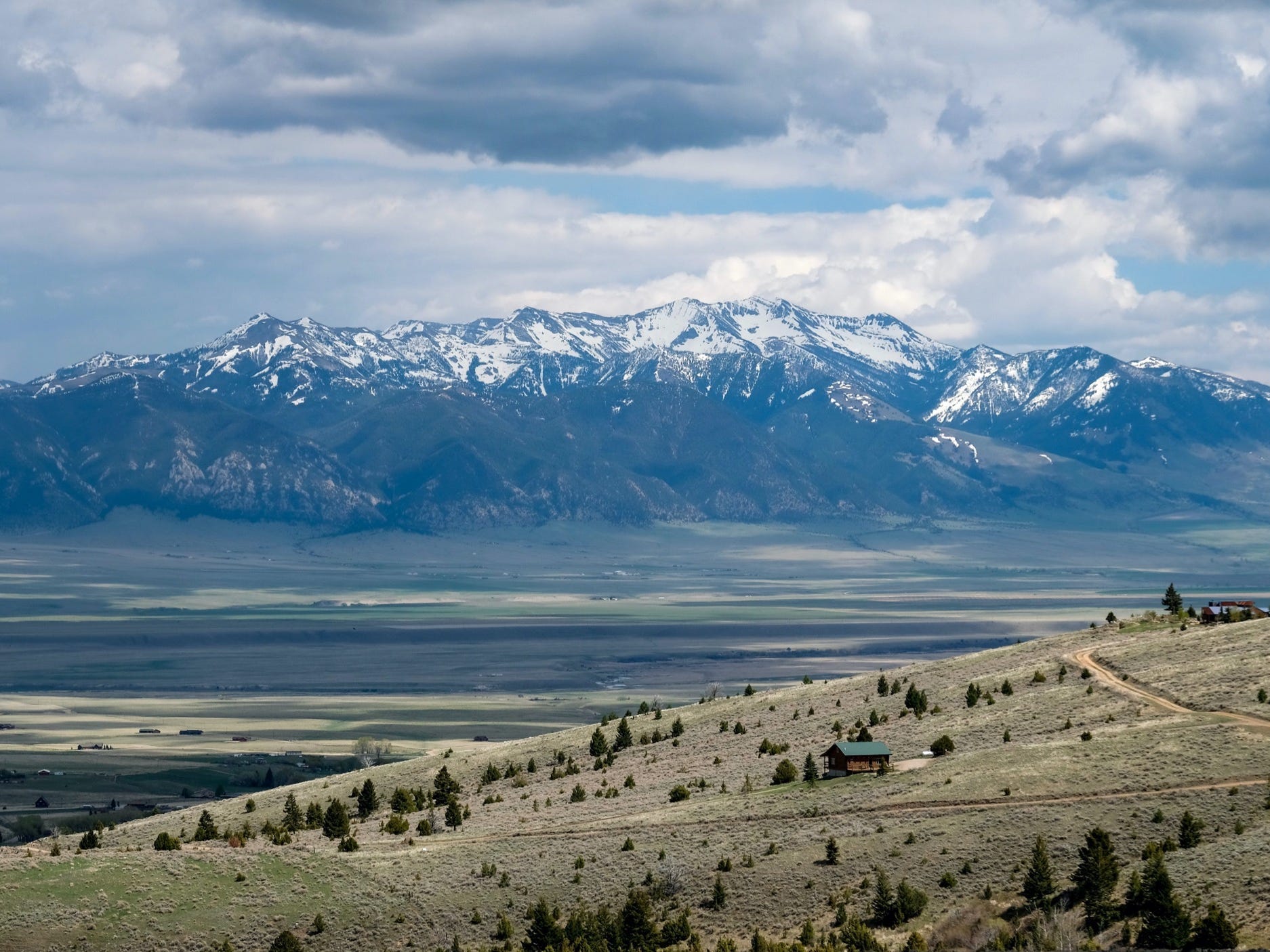ennis montana mountains