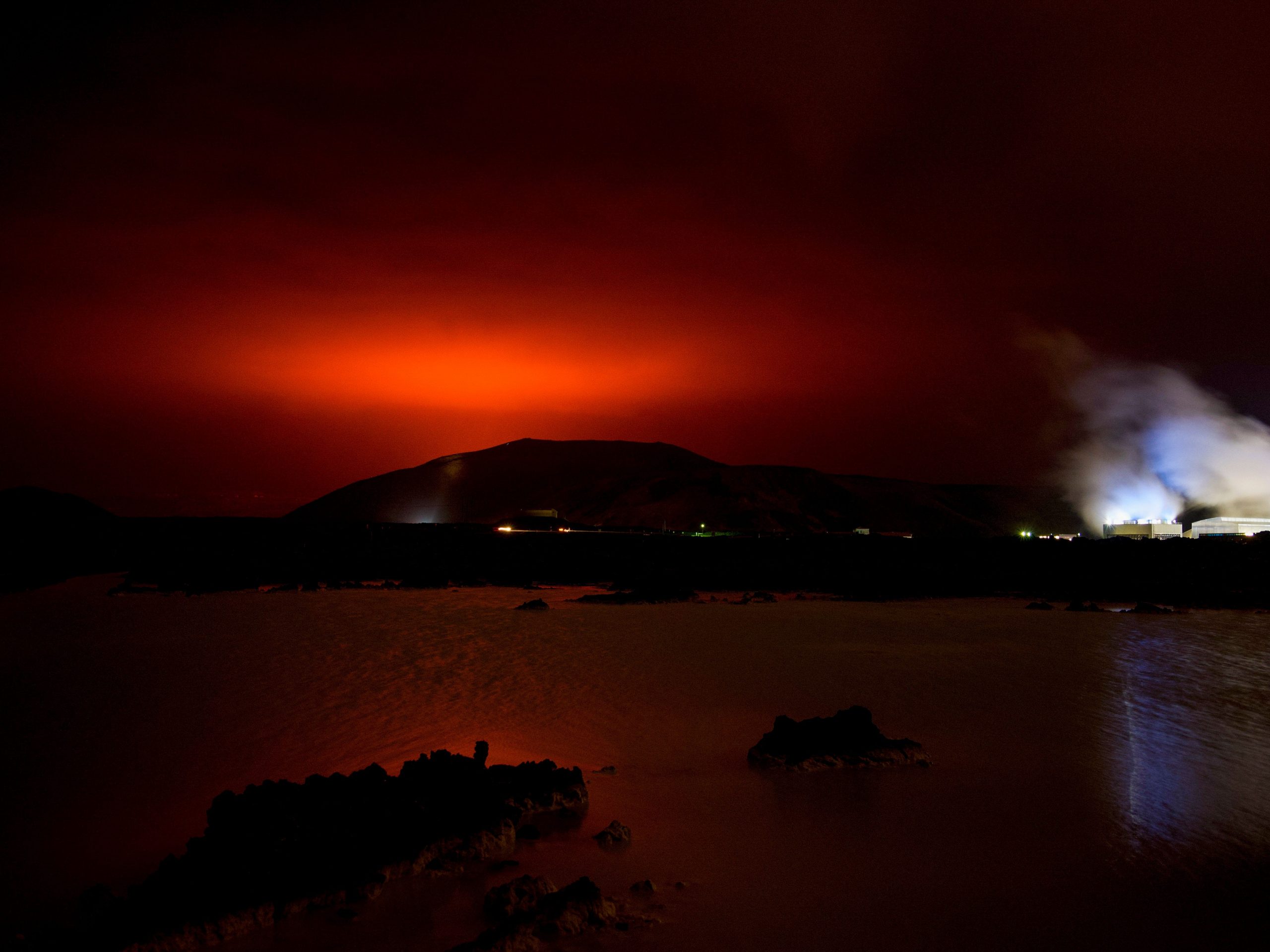 iceland volcano erruption