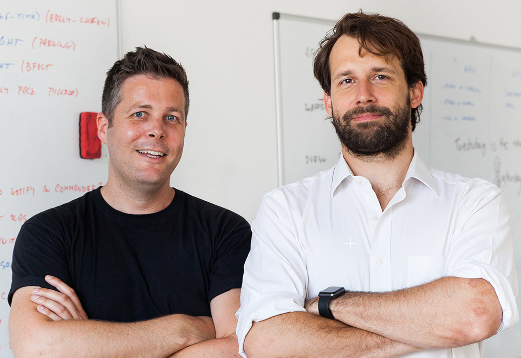 Oprichters Matthijs Welle (links) en Richard Valtr (rechts) van Mews Systems.
