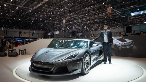 Mate Rimac met de Rimac C Two in Genève. Bron: Rimac Mate Rimac met de Rimac C Two in Genève. Bron: Rimac