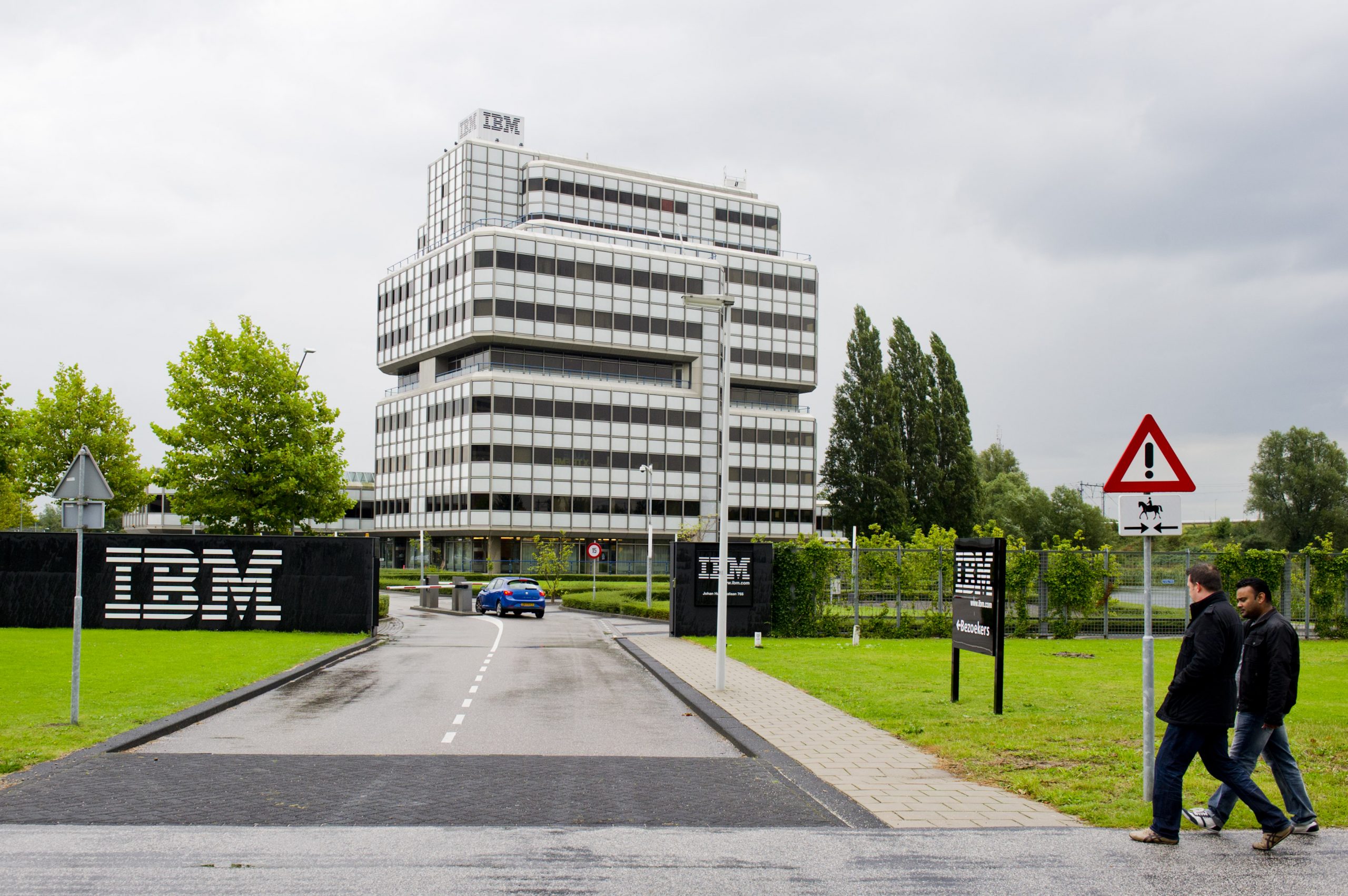 Het hoofdkantoor van IT-bedrijf IBM in Amsterdam.