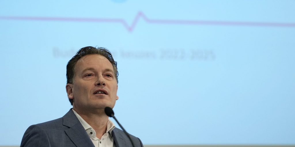 Pieter Hasekamp (CPB) tijdens de persconferentie over de analyse en doorrekening van de verkiezingsprogramma's