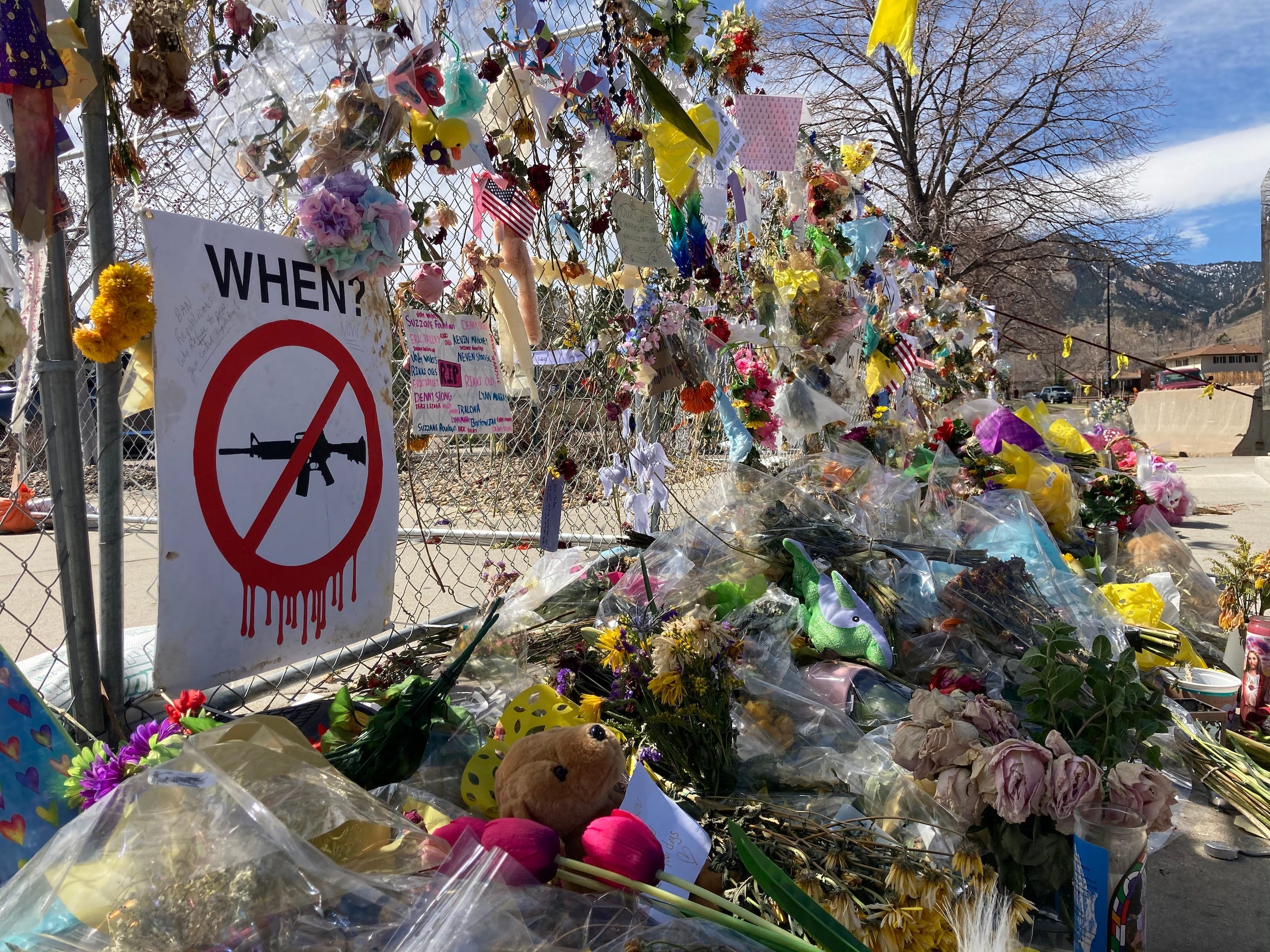 king soopers shooting memorial boulder 1