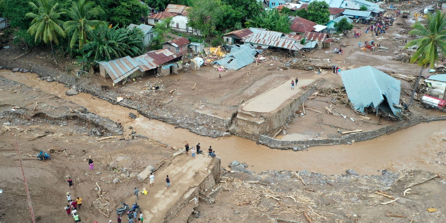 indonesia cyclone flooding