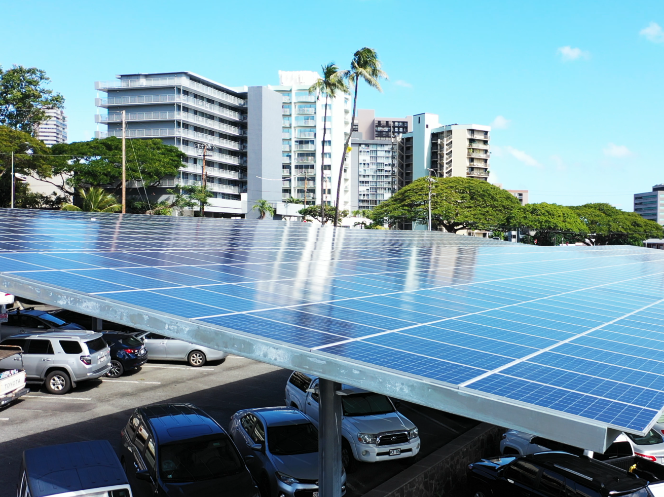 Solar array installation on top of the Board of Water Supply, City and County of Honolulu