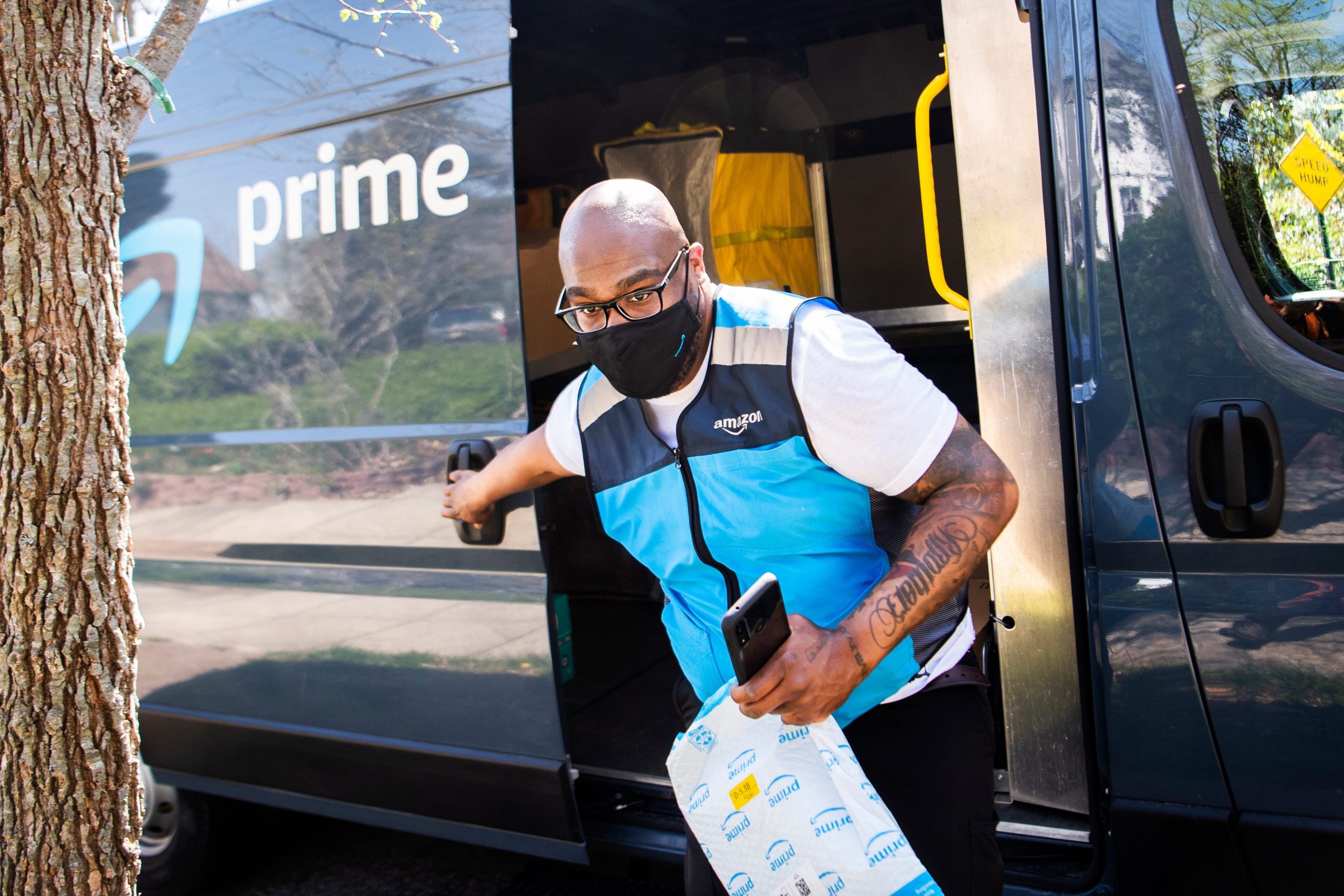 GettyImages 1232149494 UNITED STATES - APRIL 6: Amazon driver Shawndu Stackhouse delivers packages in Northeast Washington, D.C., on Tuesday, April 6, 2021. (Photo By Tom Williams/CQ-Roll Call, Inc via Getty Images)