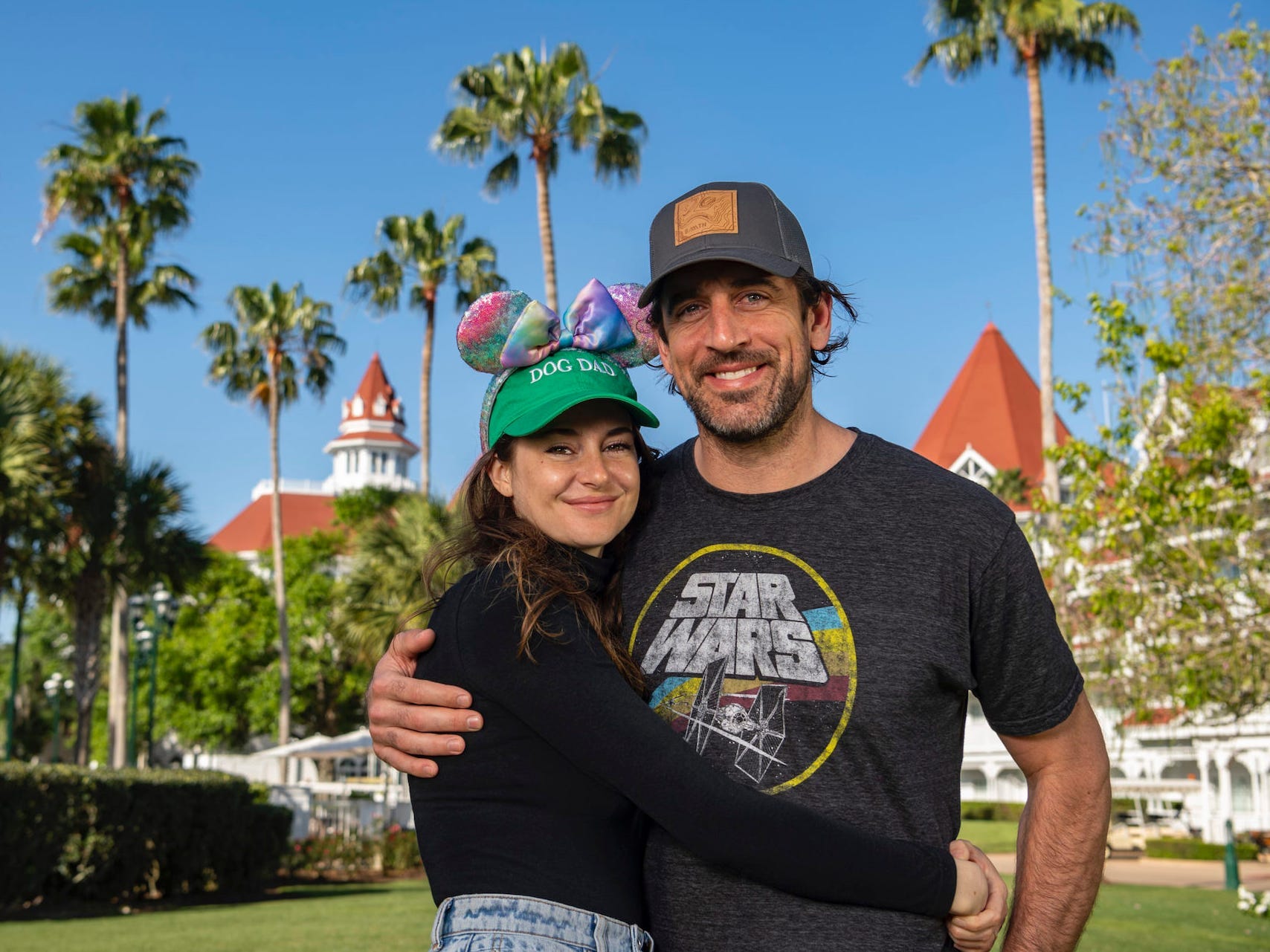 shailene woodley aaron rodgers disney