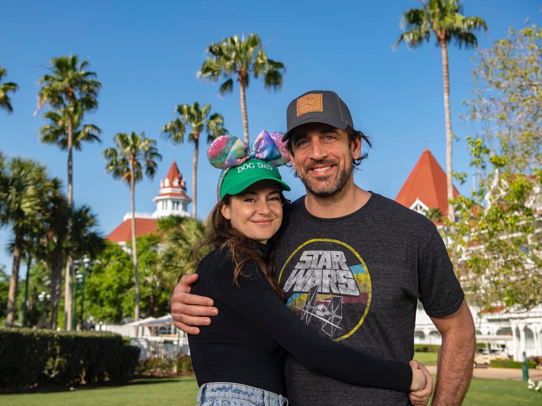 shailene woodley aaron rodgers disney
