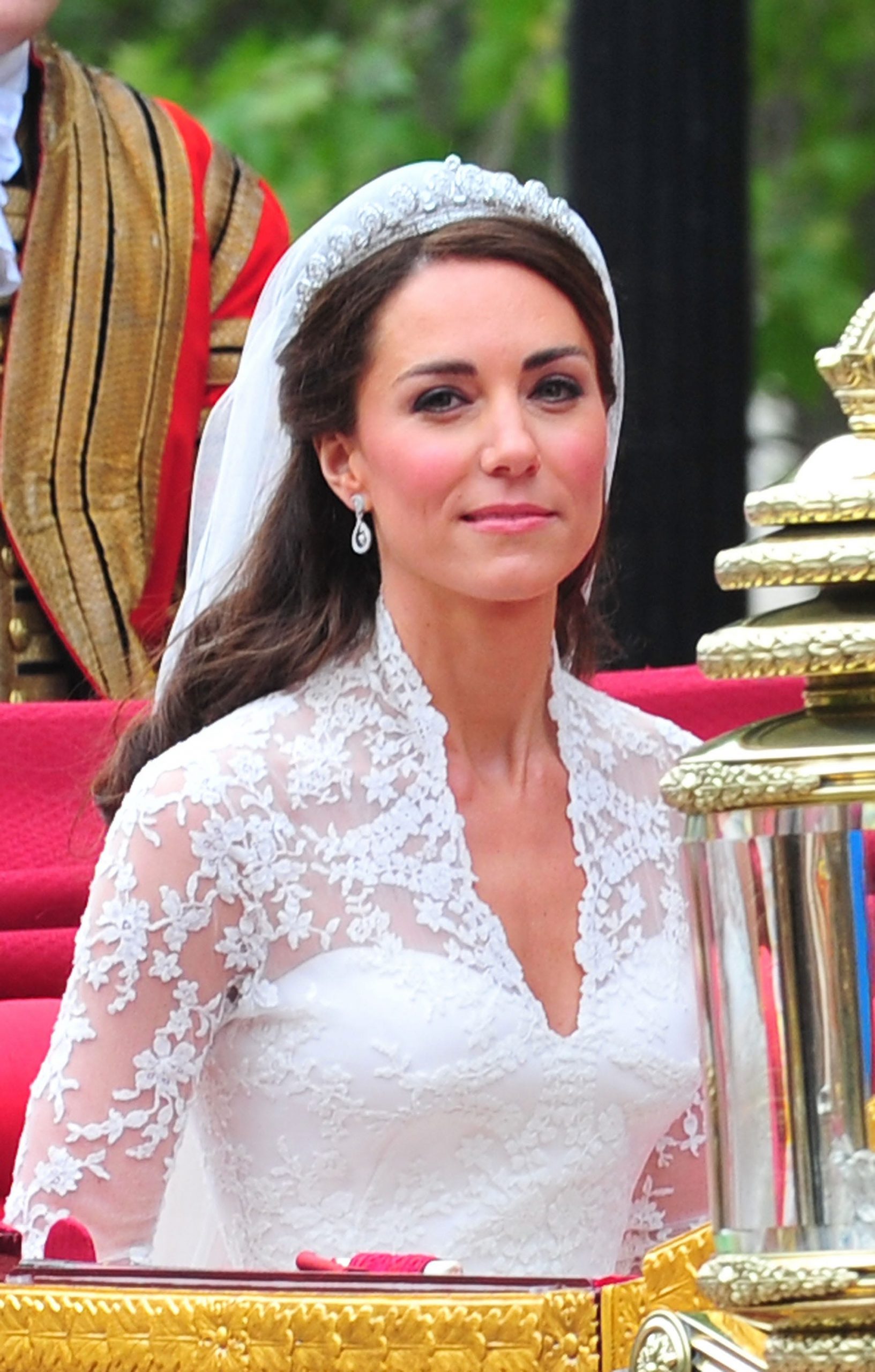 kate middleton wedding tiara