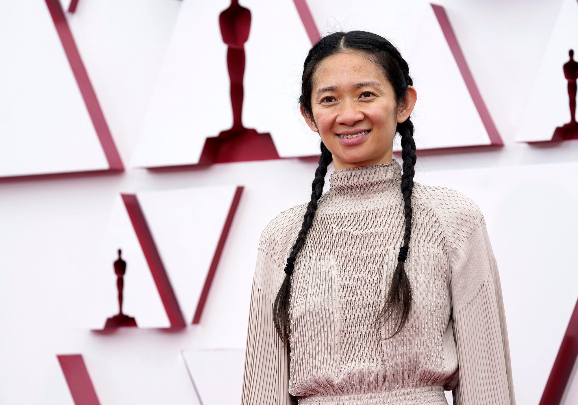 Chloe Zhao Oscars 2021