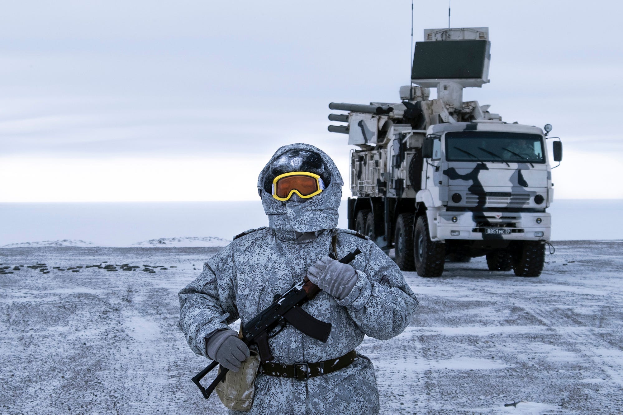 Russia Arctic soldier Pantsir