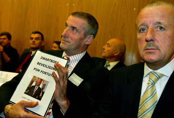 Theo Hiddema samen met Marten Fortuyn, de broer van de in 2002 vermoorde Pim Fortuyn. Foto: Ed Oudenaarden/ANP Theo Hiddema samen met Marten Fortuyn, de broer van de in 2002 vermoorde Pim Fortuyn. Foto: Ed Oudenaarden/ANP