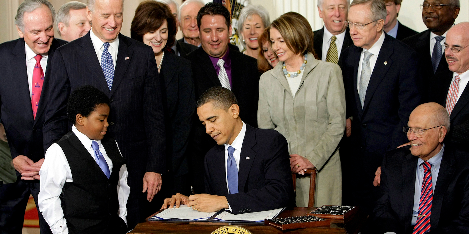 obama sign affordable care act
