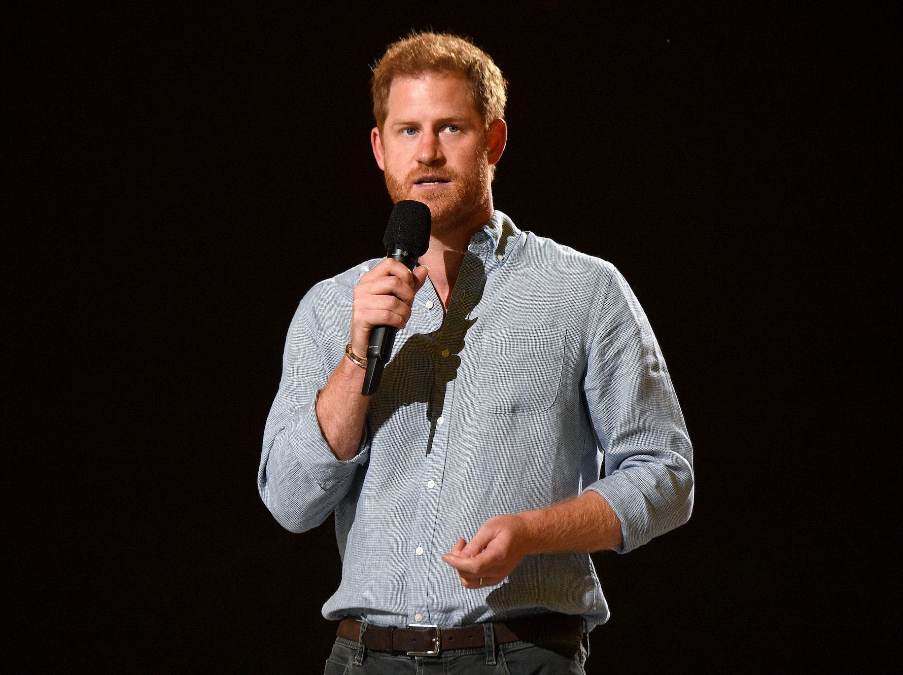 prince harry vax live 2