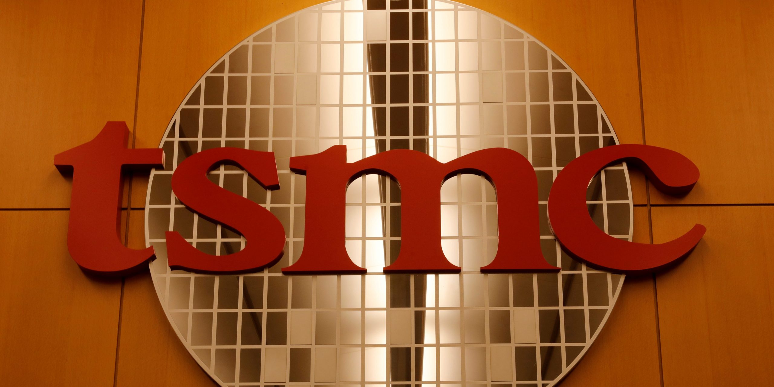 FILE PHOTO: A logo of Taiwan Semiconductor Manufacturing Co (TSMC) is seen at its headquarters in Hsinchu, Taiwan, Aug. 31, 2018. REUTERS/Tyrone Siu/File Photo