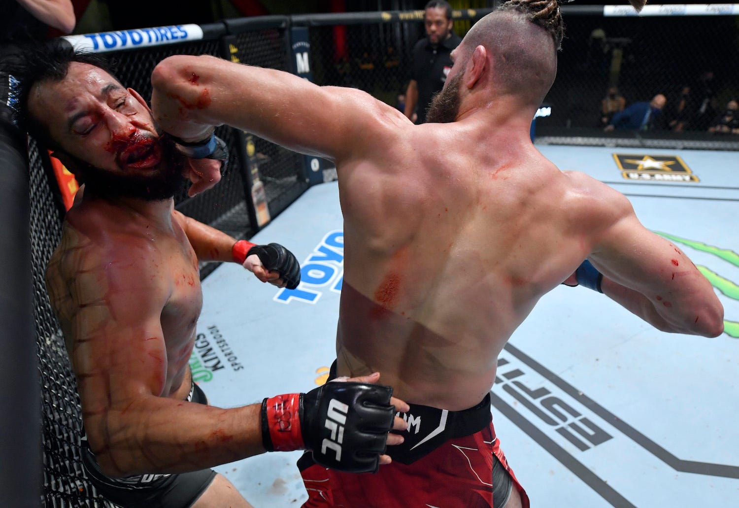 Jiri Prochazka knockout UFC
