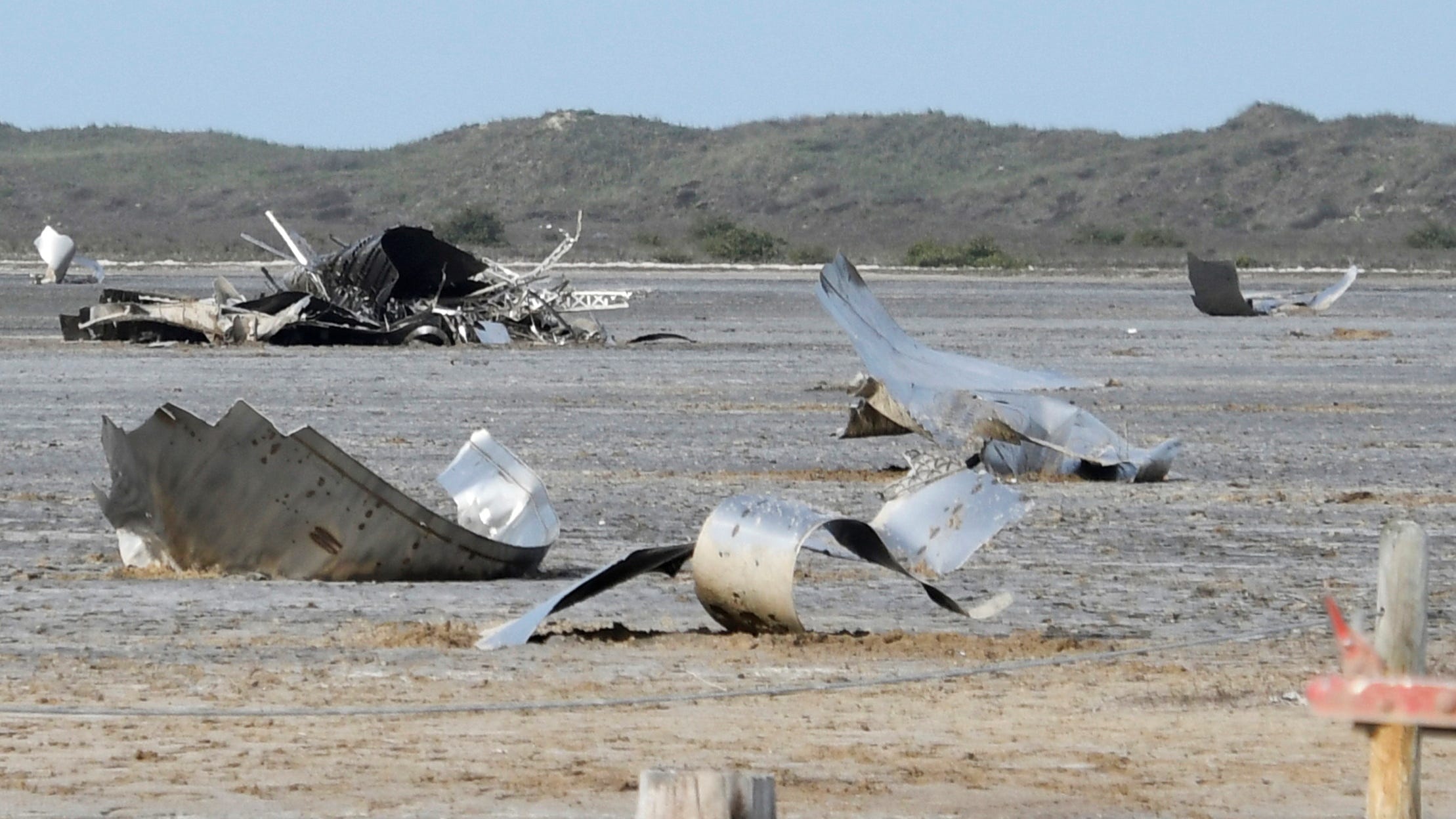 spacex starship explosion debris