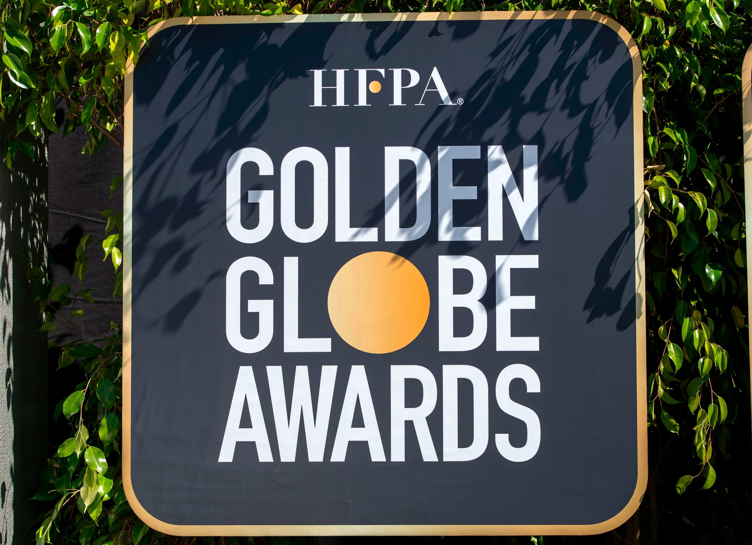 Golden Globes sign