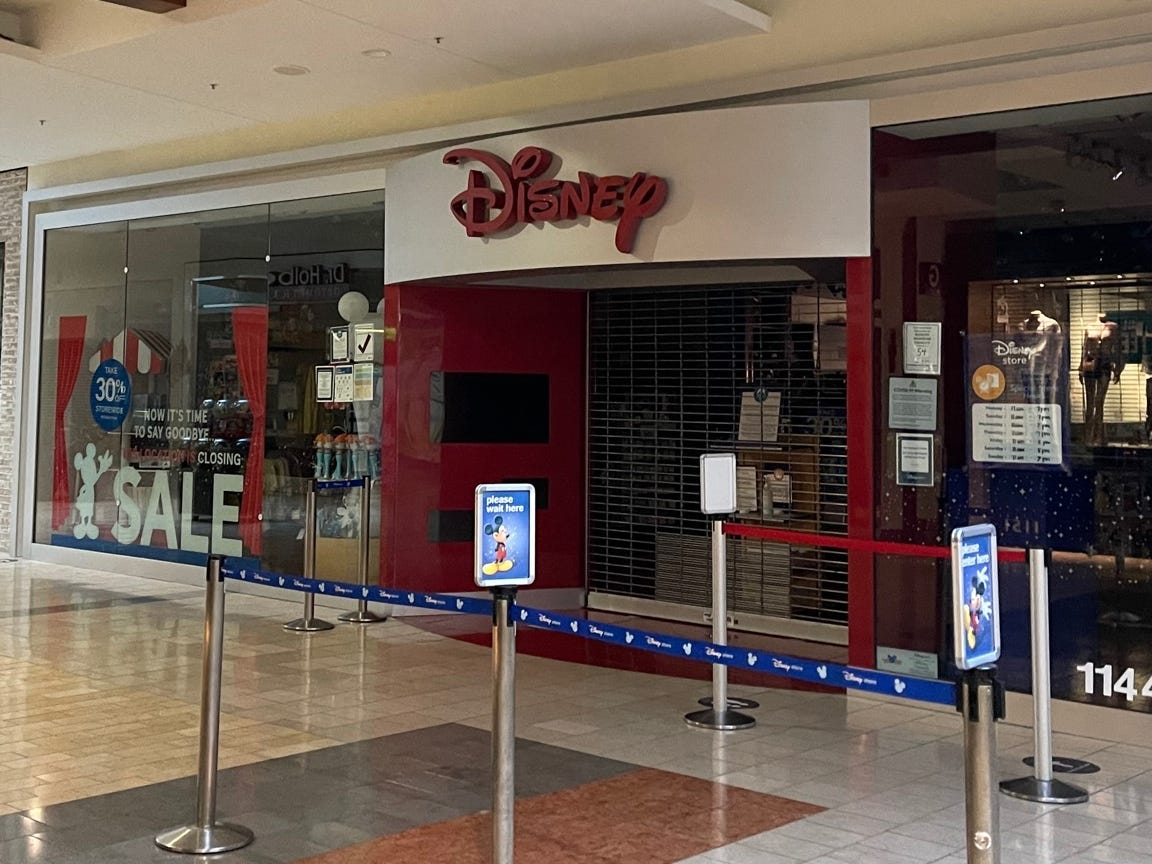 disney store closed