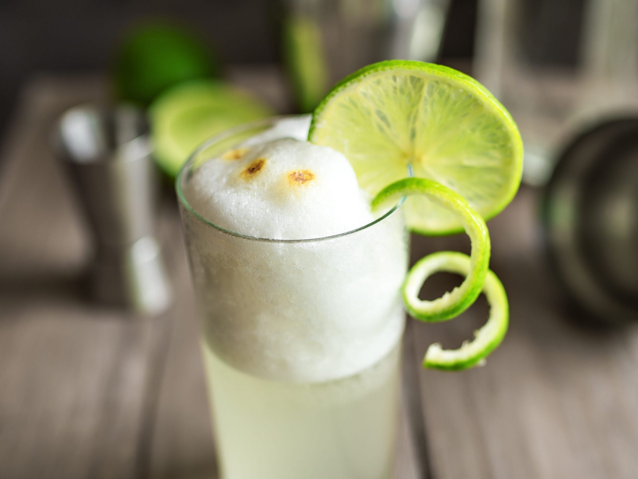 fizz cocktail egg white