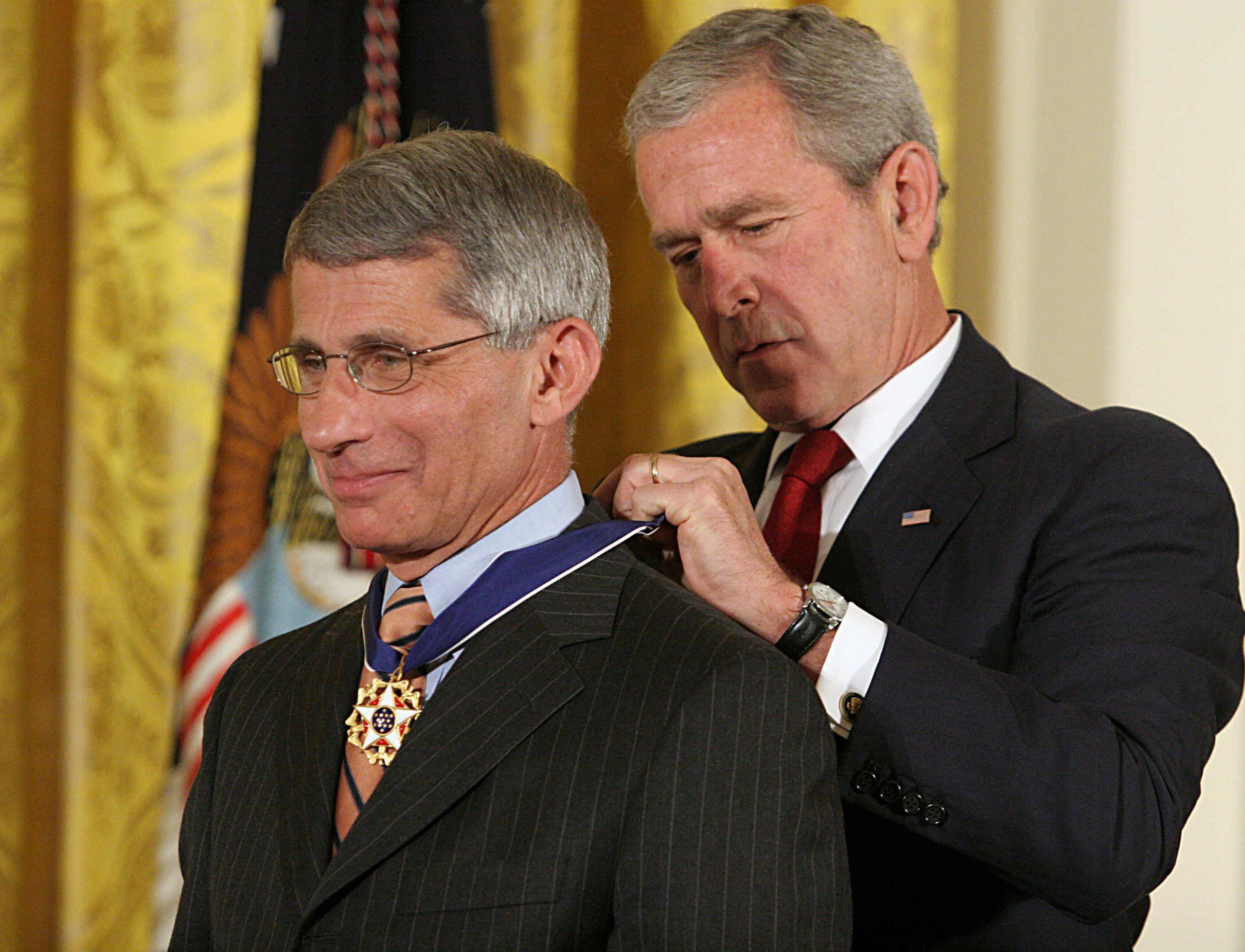 anthony fauci wins a medal