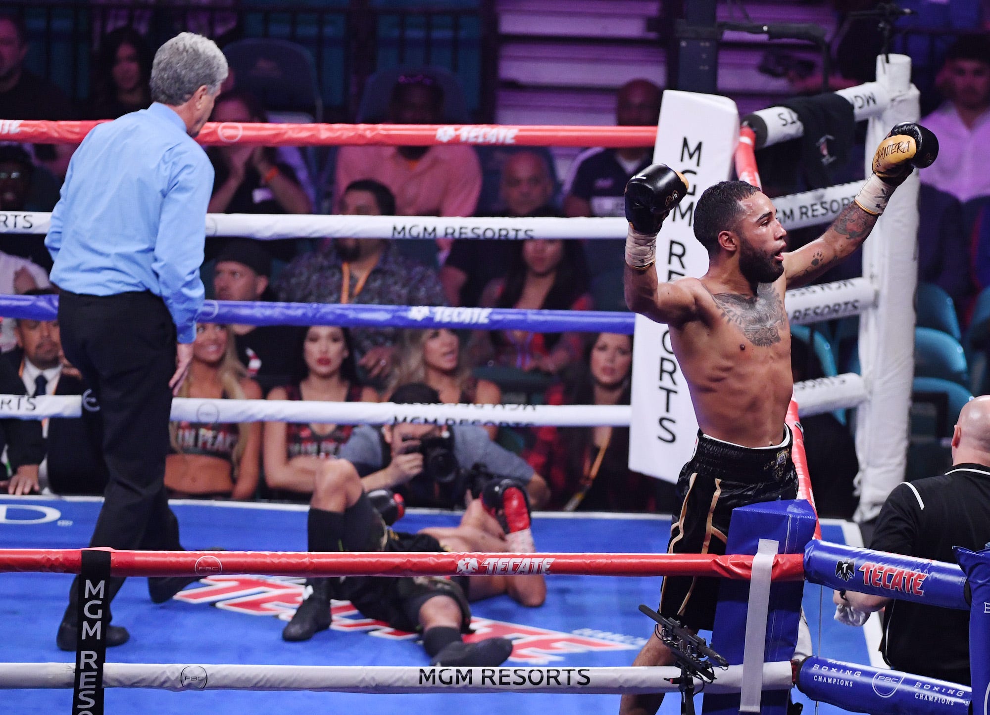 Luis Nery boxing