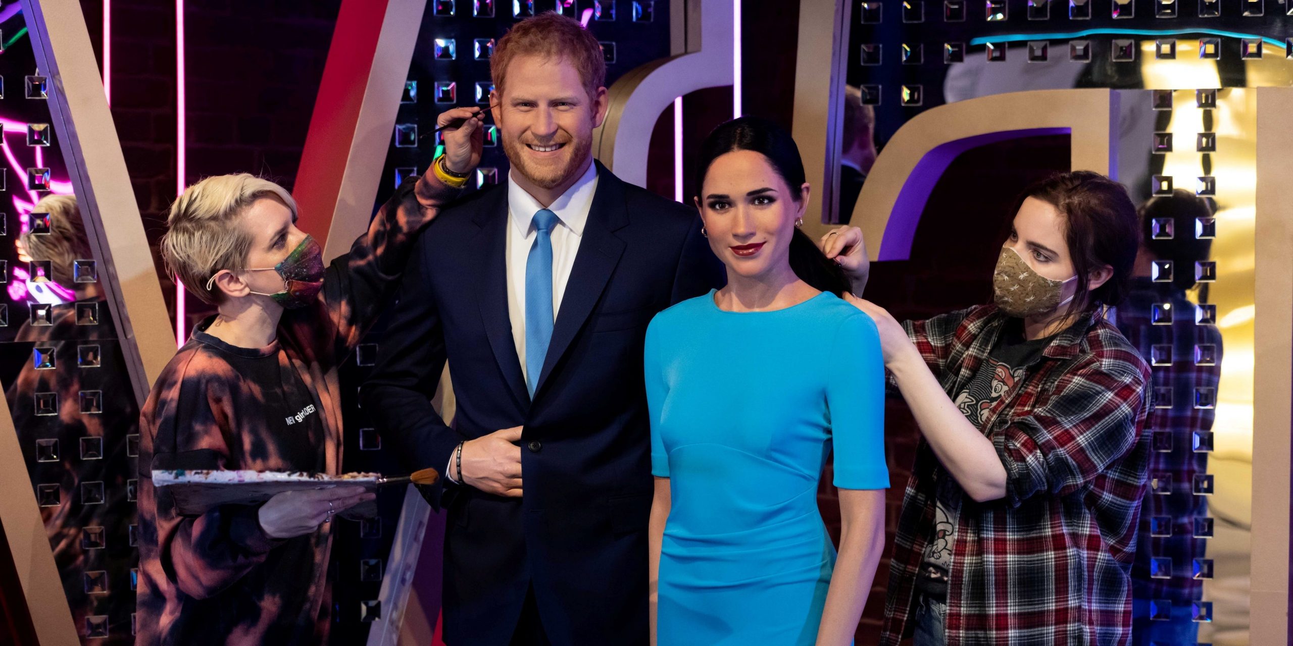 wax figures of prince harry and meghan markle
