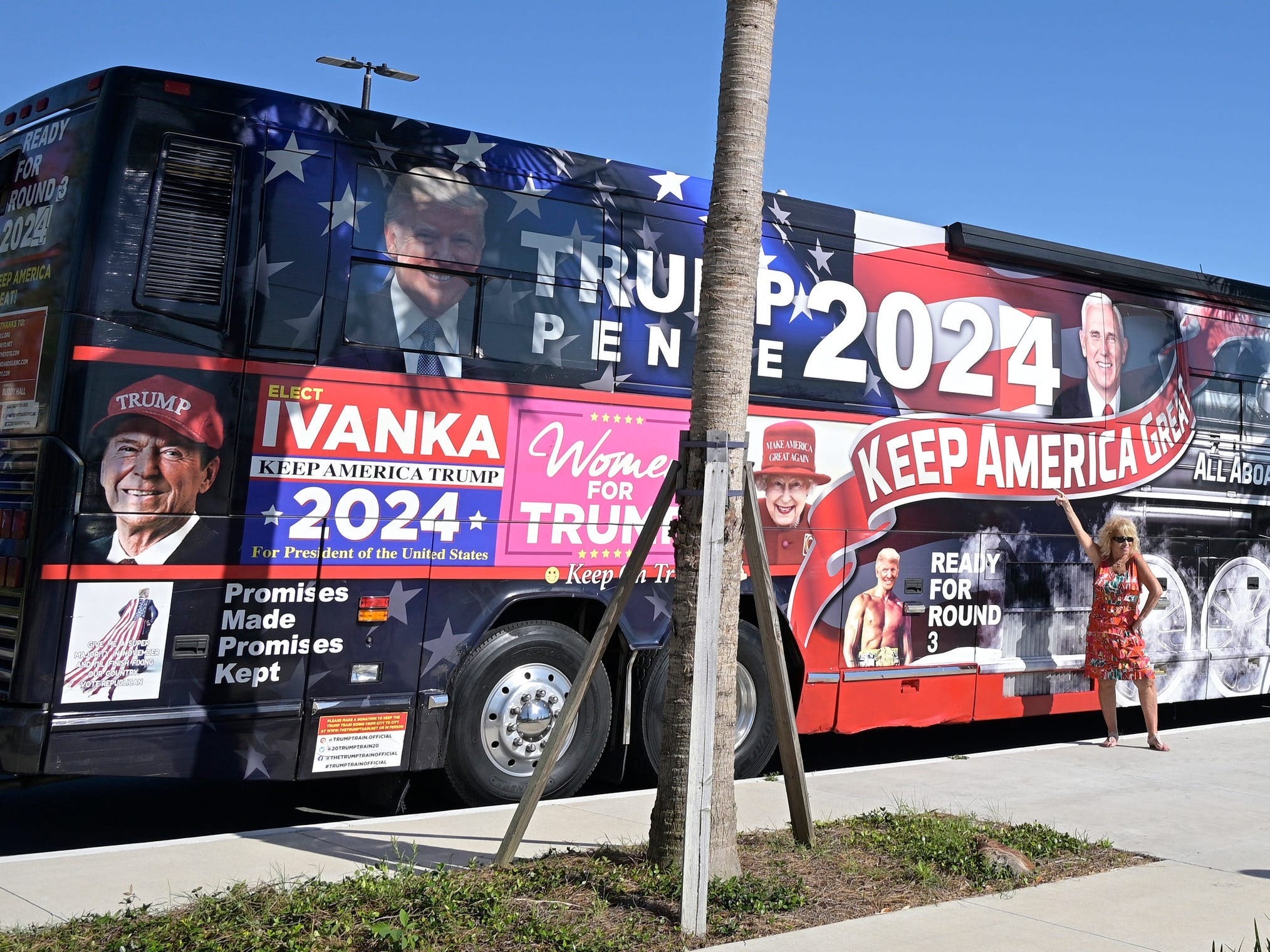 Trump bus train Florida
