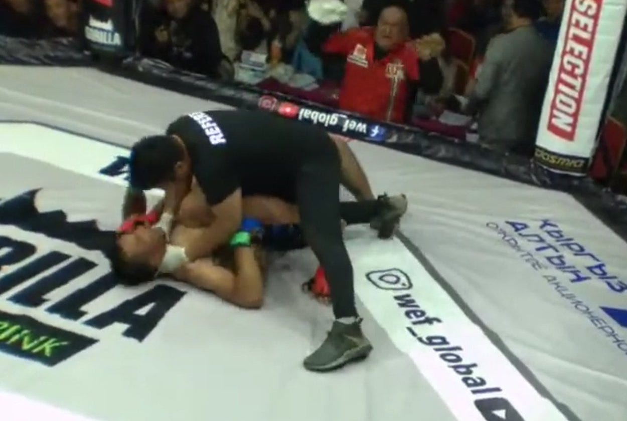 MMA choke