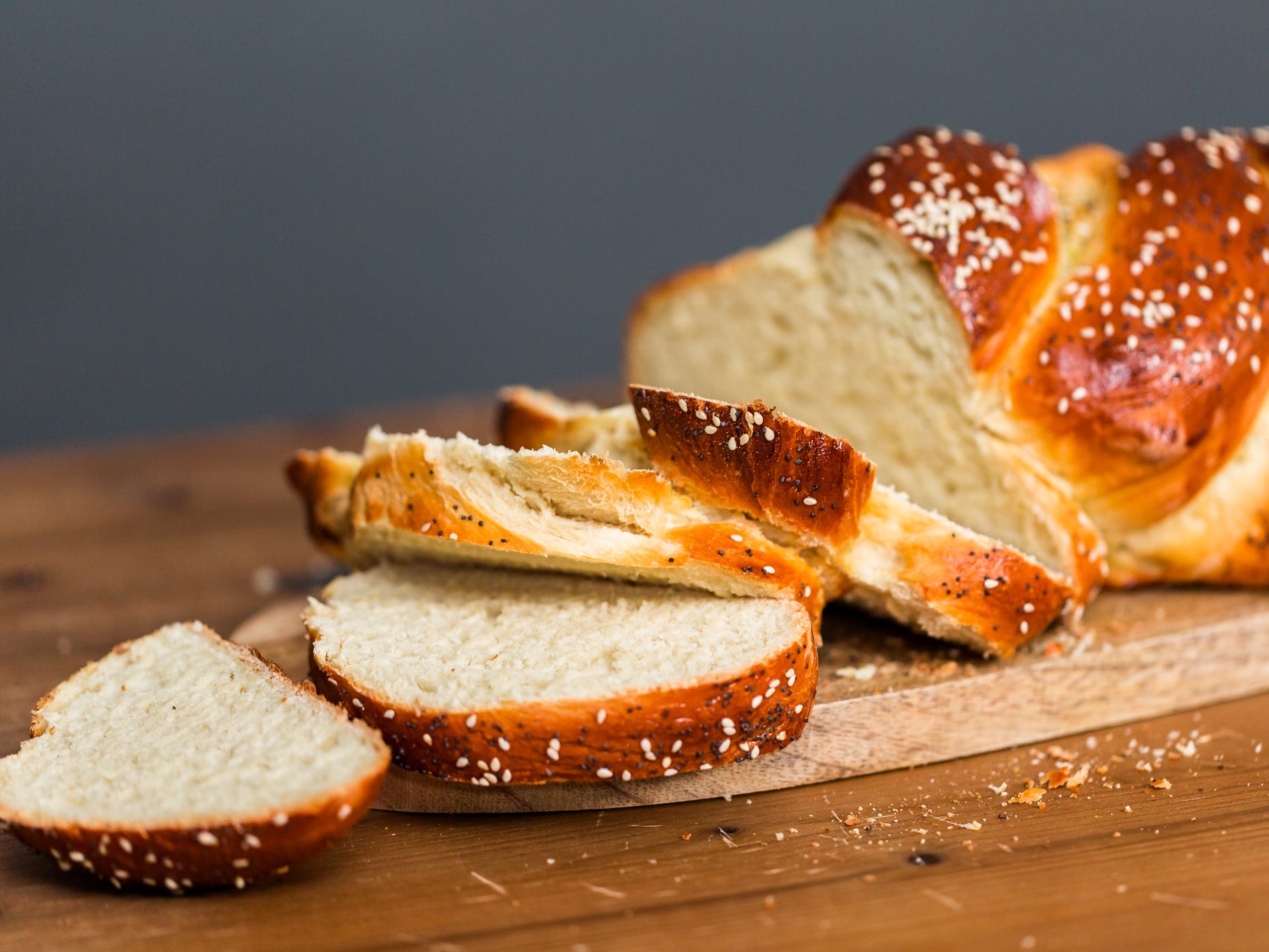 Sliced challah