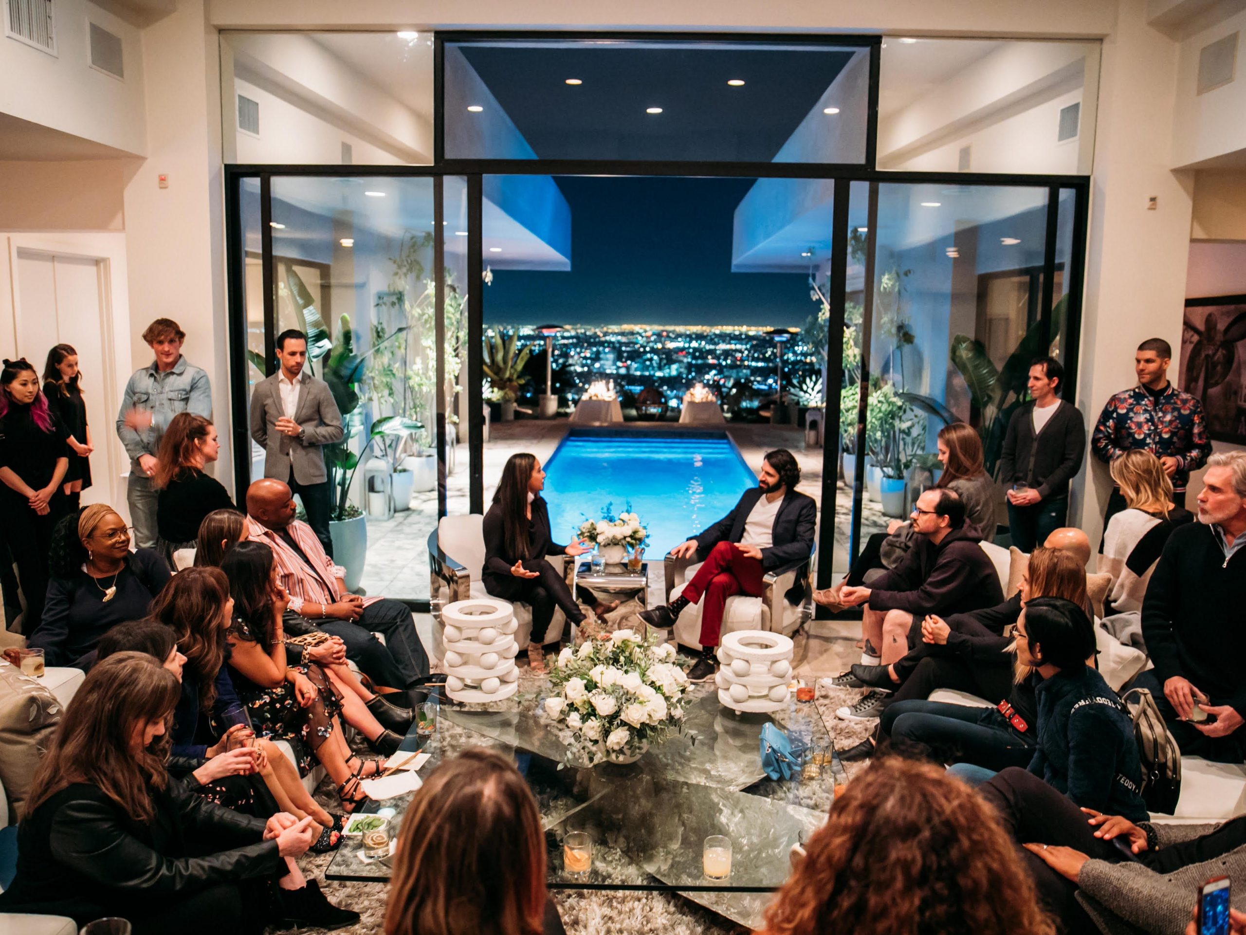 Several Influencers Dinner alumni participate in salon hosted by Jon Levy at a 2019 event.