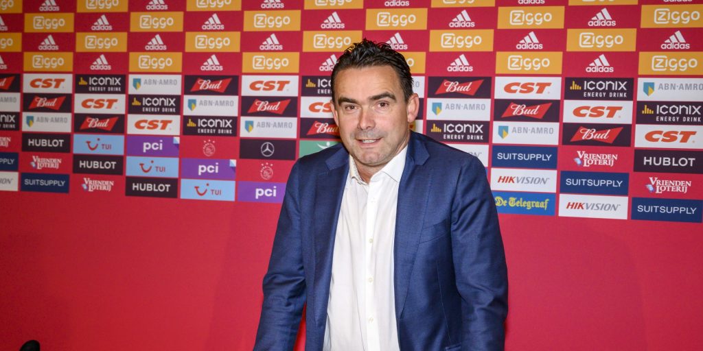 Marc Overmars, directeur voetbalzaken van Ajax, is als adviseur betrokken bij het Nederlandse cryptobedrijf Xpose Protocol.