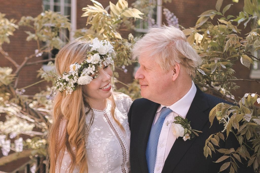 De Britse premier Boris Johnson en zijn vrouw Carrie Symonds.