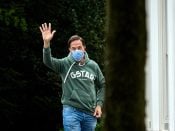 Demissionair premier Mark Rutte arriveert bij het Catshuis voor het overleg over de coronamaatregelen.