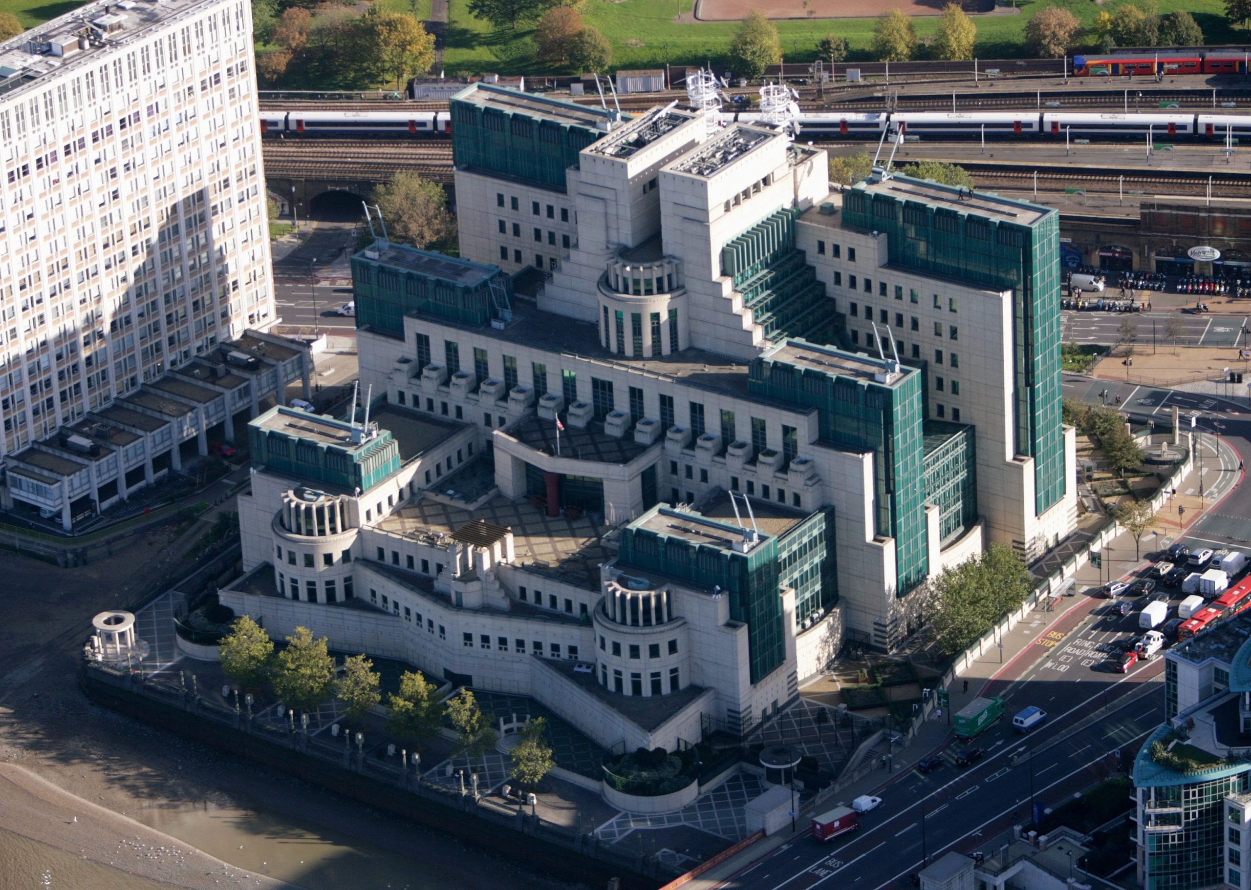 mi6 london