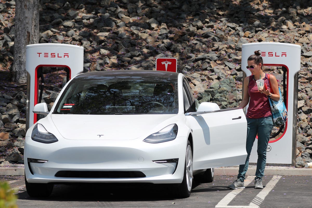 Tesla supercharger