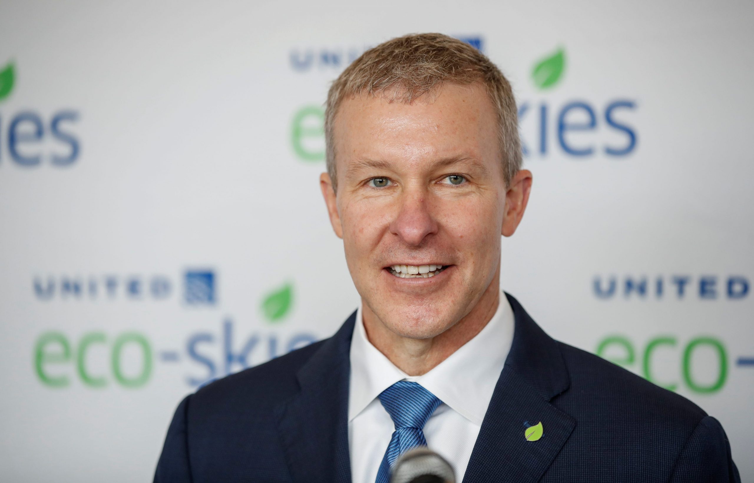 FILE PHOTO: United Airlines president Scott Kirby speaks before the departure of the "Flight for the Planet", the most eco-friendly commercial flight in history of aviation, according to the airline, from O'Hare International Airport to Los Angeles, in Chicago, Illinois, U.S., June 5, 2019. REUTERS/Kamil Krzaczynski