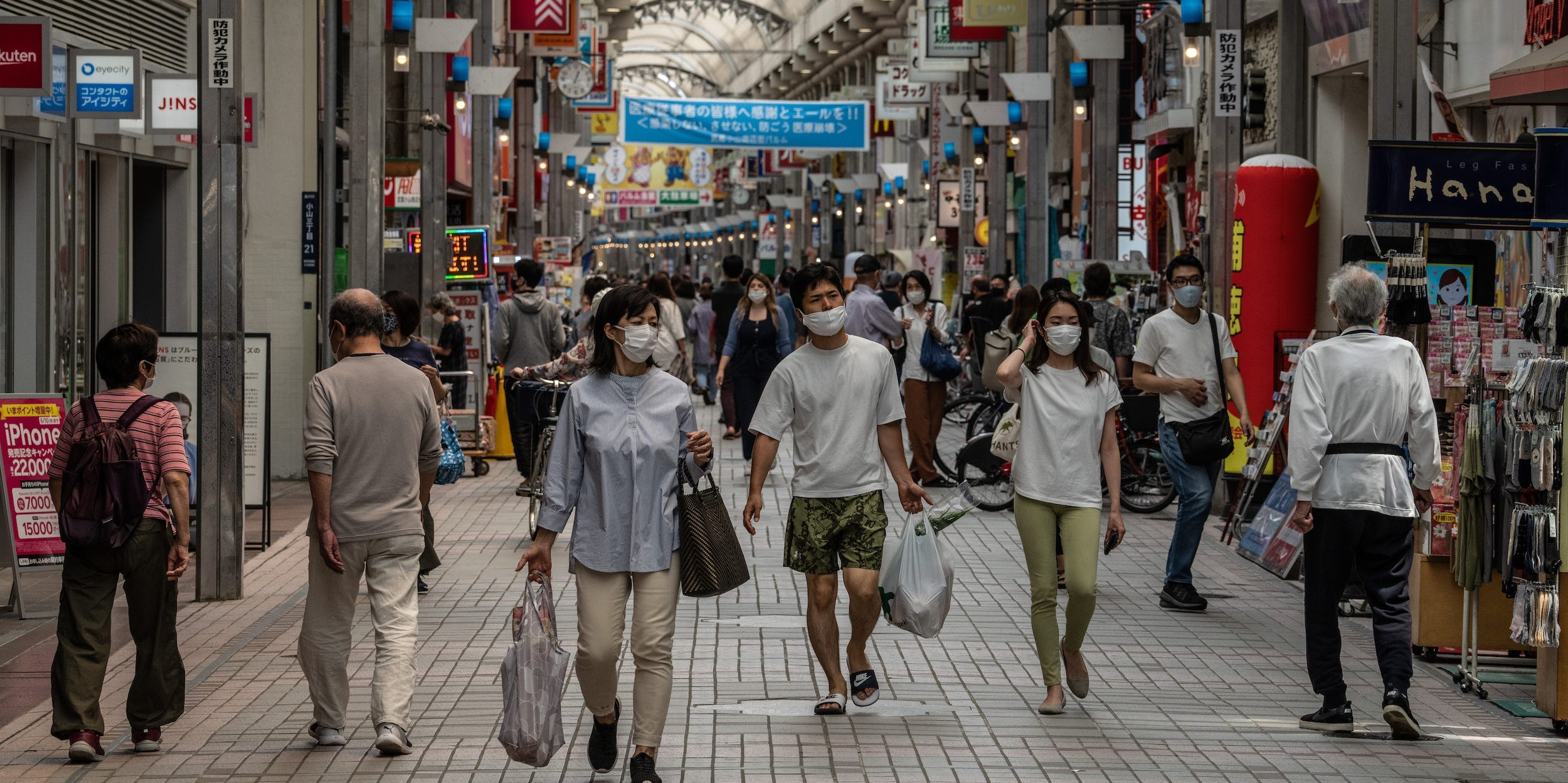 Japan shopping street coronavirus