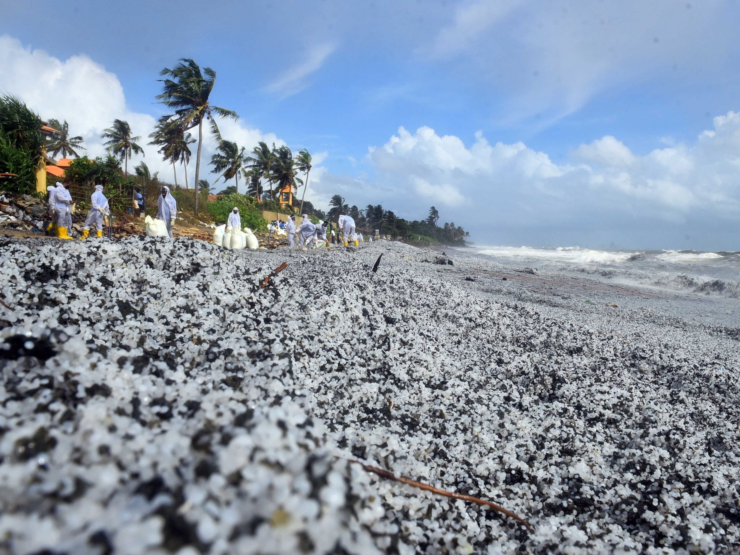 sri lanka beach