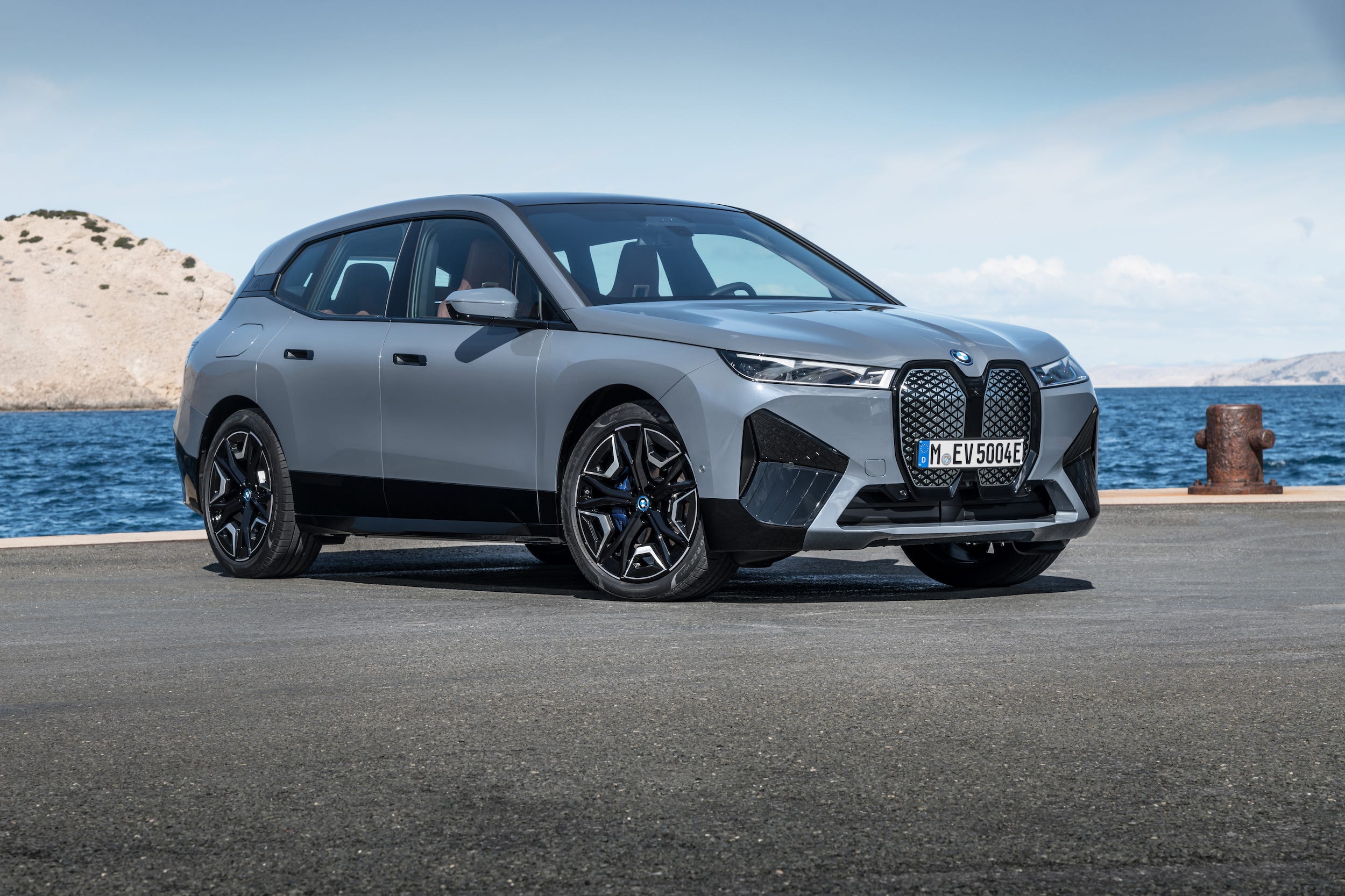 2022 BMW iX