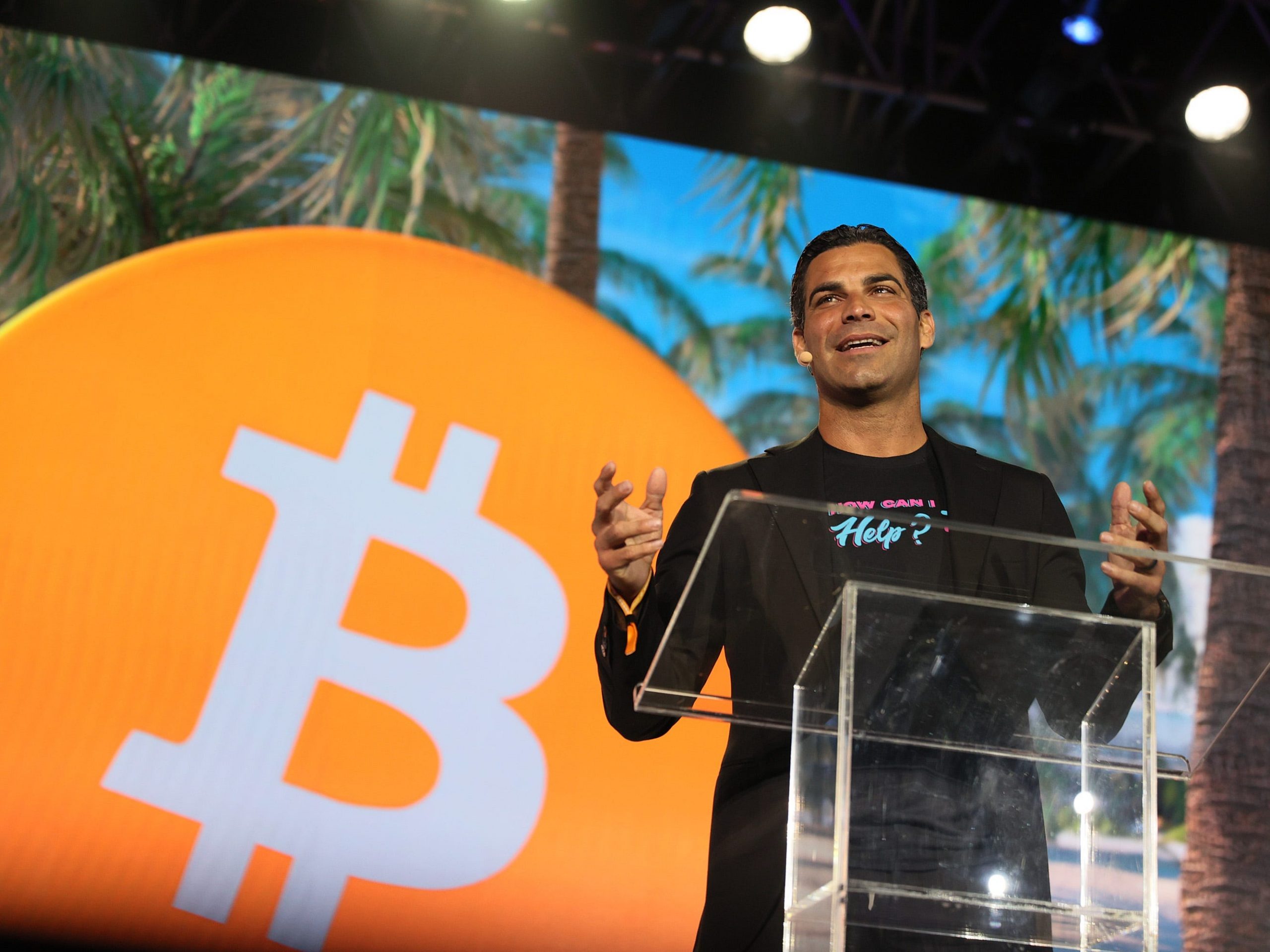 Miami Mayor Francis Suarez speaks at the Bitcoin 2021 Convention