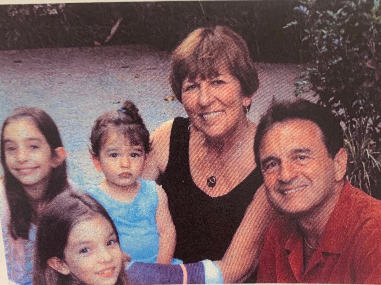 Elisabeth and Fred DeLuca with their grandchildren, including Ana DeLuca's daughters from a first marriage.