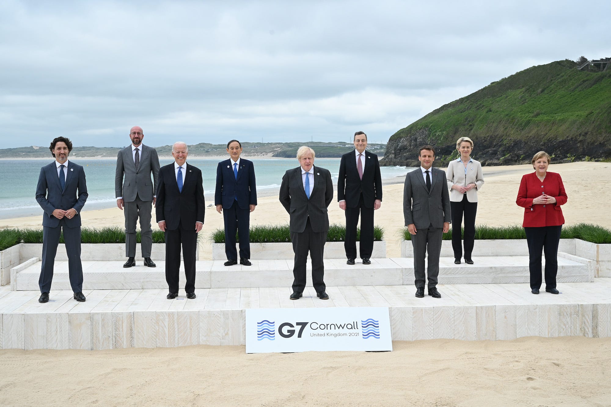 G7 family photo