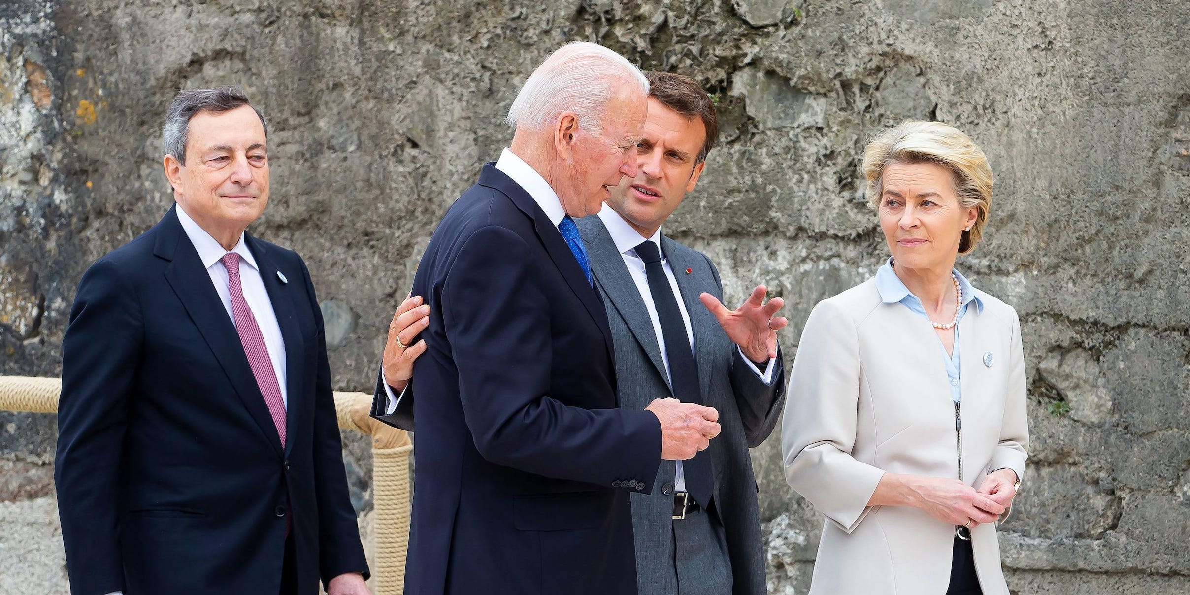 Joe Biden with Emmanuel Macron, Ursula von der Leyen, and  Mario Draghi